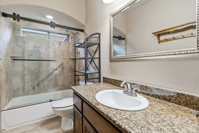 226 Lone Tree, Boerne, TX 78006