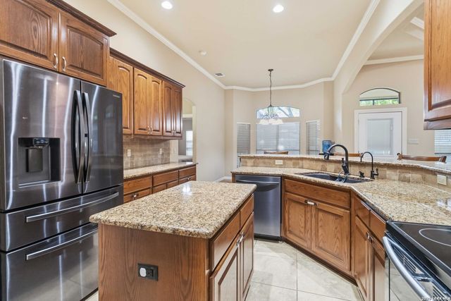 226 Lone Tree, Boerne, TX 78006
