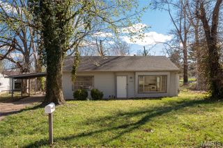 1238 Maple Avenue, St Louis, MO 63138