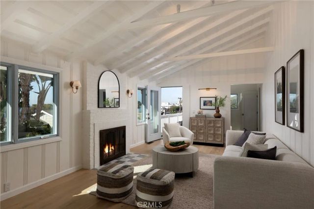 31927 Hayes Place, Laguna Beach, CA 92651