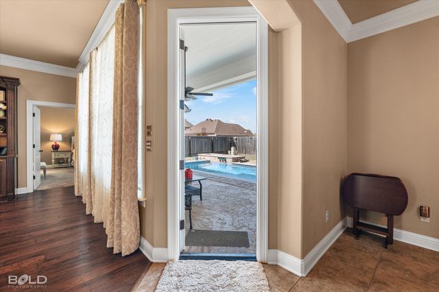 570 Chinquipin Drive, Bossier City, LA 71111