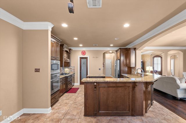 570 Chinquipin Drive, Bossier City, LA 71111