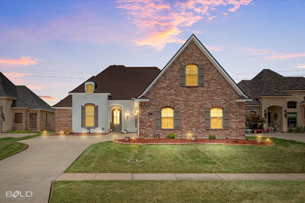 570 Chinquipin Drive, Bossier City, LA 71111