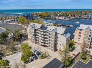 230 Water Street 2, St. Joseph City, MI 49085