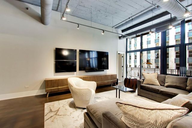 333 W Hubbard Street 617, Chicago, IL 60654
