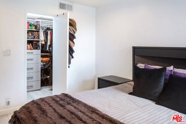 8535 W West Knoll Drive 212, West Hollywood, CA 90069