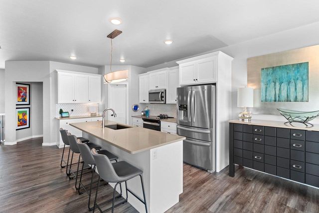 4602 TRELLIS DRIVE, De Pere, WI 54115