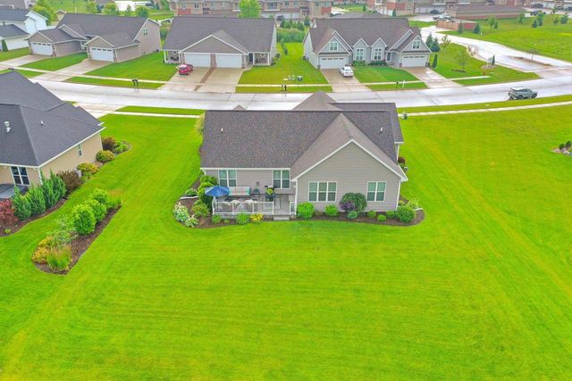 4602 TRELLIS DRIVE, De Pere, WI 54115