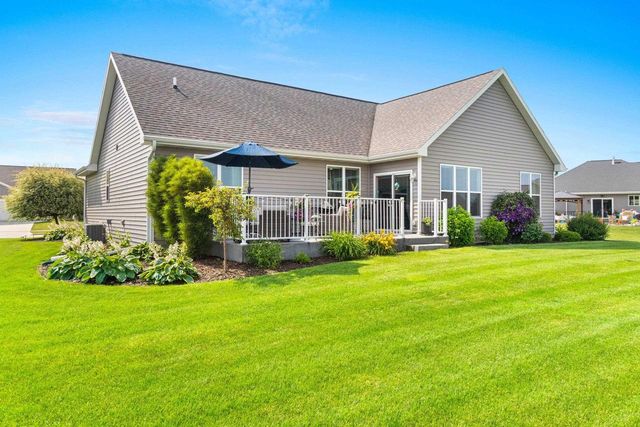 4602 TRELLIS DRIVE, De Pere, WI 54115