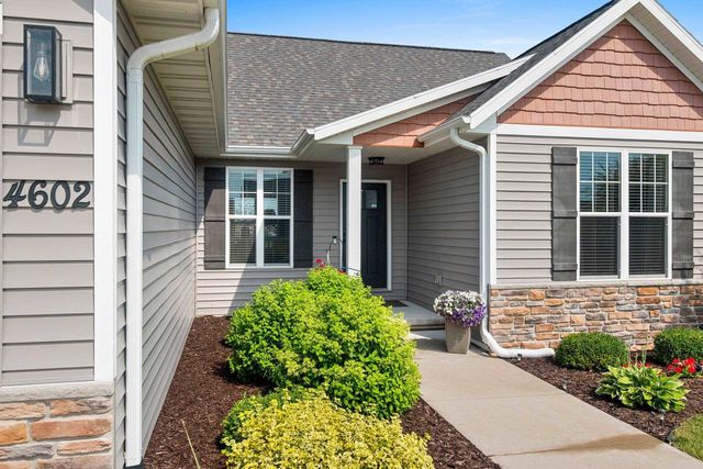 4602 TRELLIS DRIVE, De Pere, WI 54115