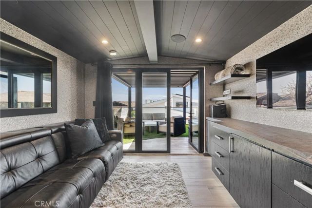 2037 E Ocean, Newport Beach, CA 92661