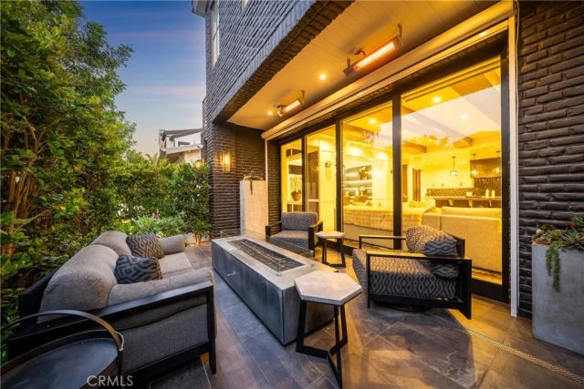 2037 E Ocean, Newport Beach, CA 92661