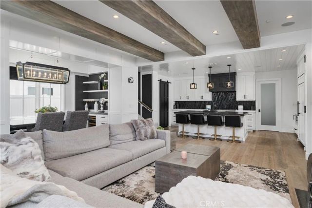 2037 E Ocean, Newport Beach, CA 92661
