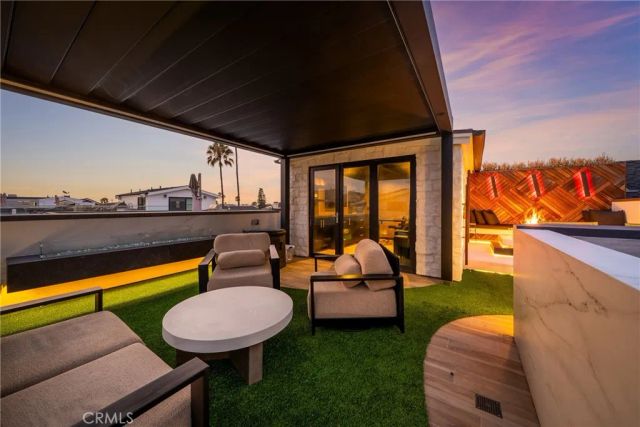 2037 E Ocean, Newport Beach, CA 92661