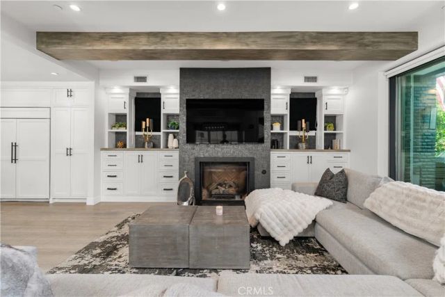 2037 E Ocean, Newport Beach, CA 92661