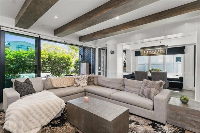 2037 E Ocean, Newport Beach, CA 92661