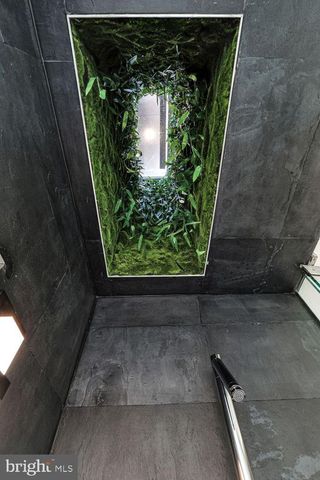 1630 19TH ST NW, Washington, DC 20009