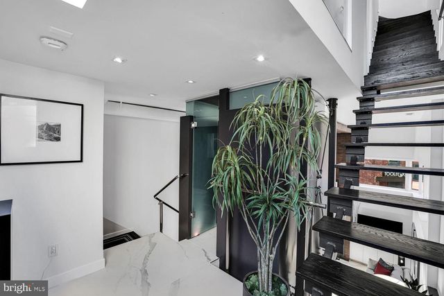 1630 19TH ST NW, Washington, DC 20009