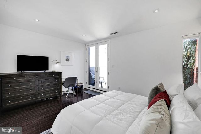 1630 19TH ST NW, Washington, DC 20009