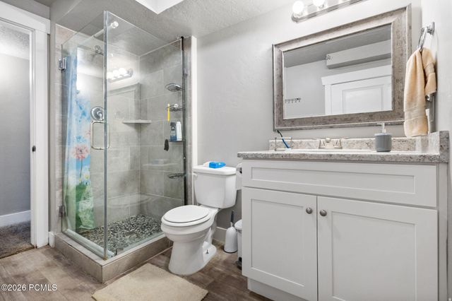 3770 W El Glen Avenue, West Valley City, UT 84120