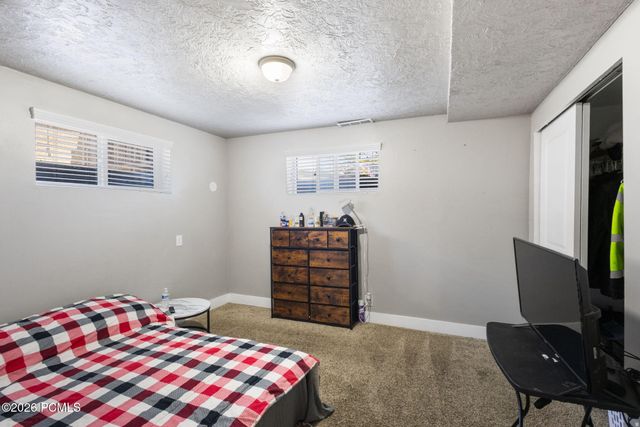 3770 W El Glen Avenue, West Valley City, UT 84120
