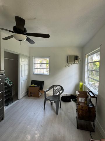 1624 BOARDMAN Avenue, West Palm Beach, FL 33407