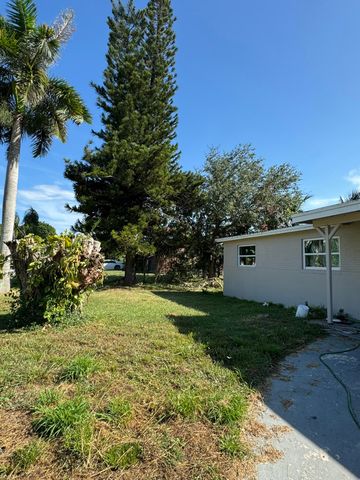 1624 BOARDMAN Avenue, West Palm Beach, FL 33407