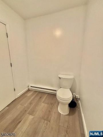 402 Hawthorne Avenue, Newark, NJ 07112