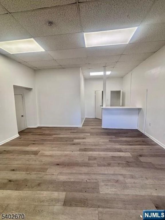 402 Hawthorne Avenue, Newark, NJ 07112