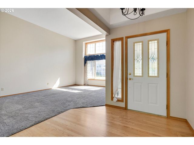 1110 Ne 15TH Ave, Canby, OR 97013