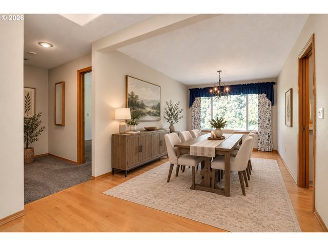 1110 Ne 15TH Ave, Canby, OR 97013
