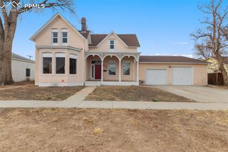 609 E 5th Street, Pueblo, CO 81001
