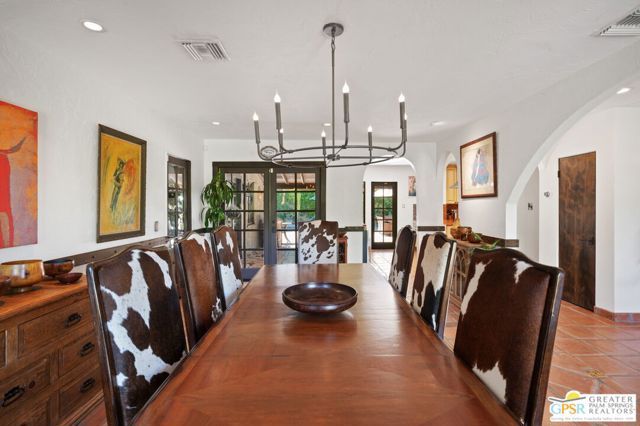 1471 E El Alameda, Palm Springs, CA 92262