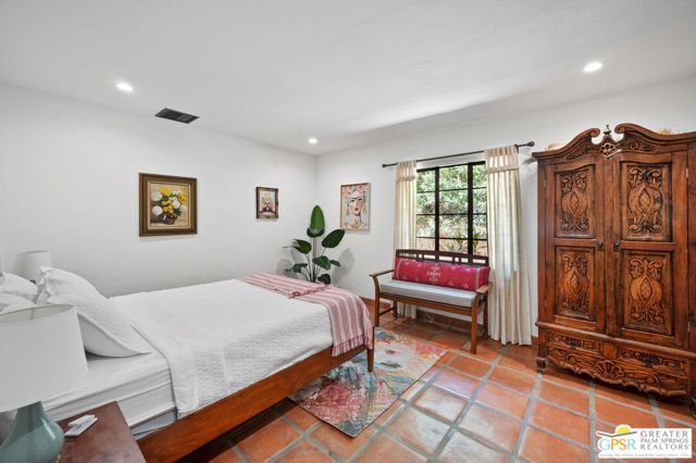 1471 E El Alameda, Palm Springs, CA 92262