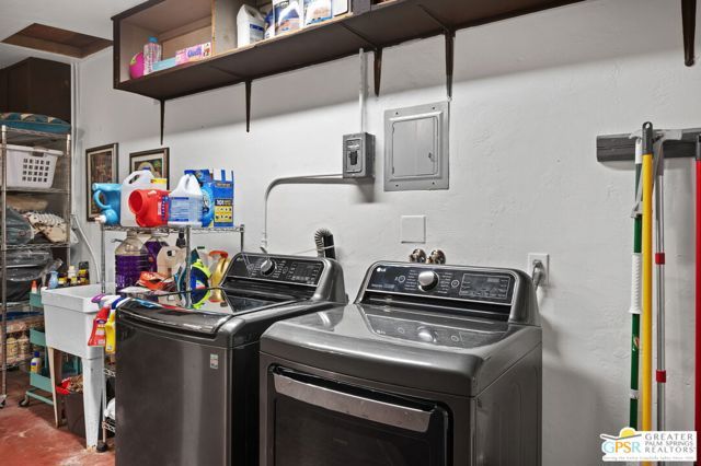 1471 E El Alameda, Palm Springs, CA 92262