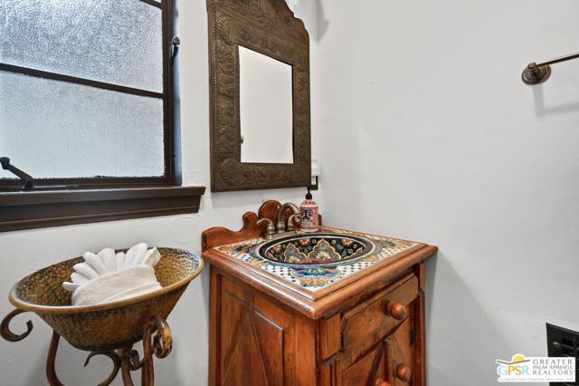 1471 E El Alameda, Palm Springs, CA 92262