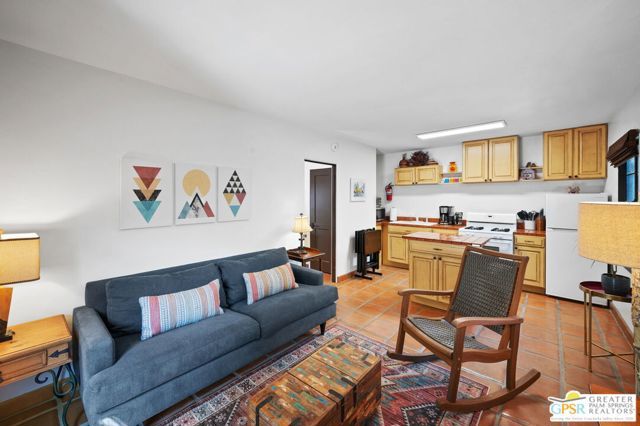 1471 E El Alameda, Palm Springs, CA 92262