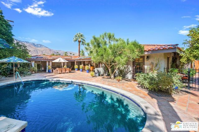 1471 E El Alameda, Palm Springs, CA 92262