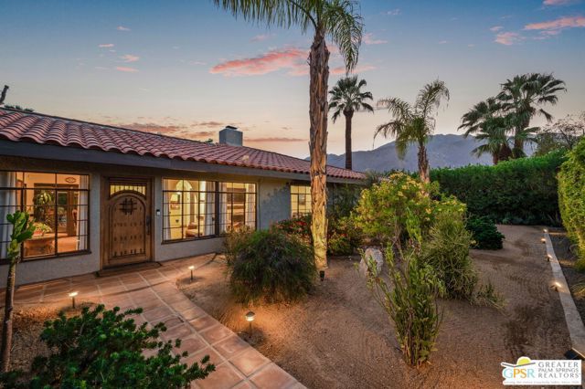 1471 E El Alameda, Palm Springs, CA 92262