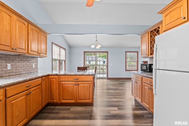 1408 SEQUOIA Drive, Chatham, IL 62629