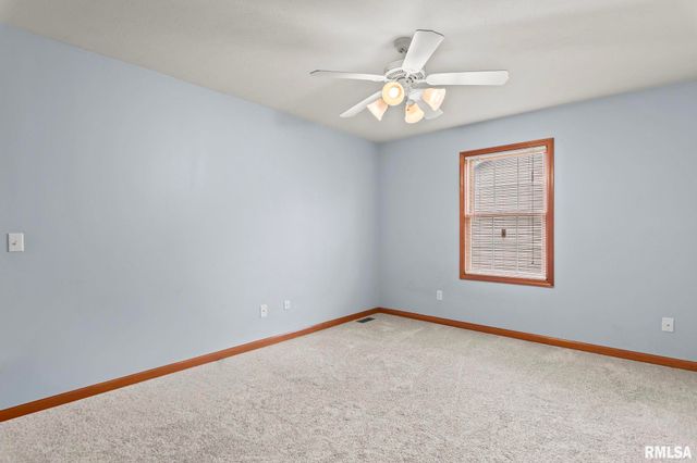 1408 SEQUOIA Drive, Chatham, IL 62629