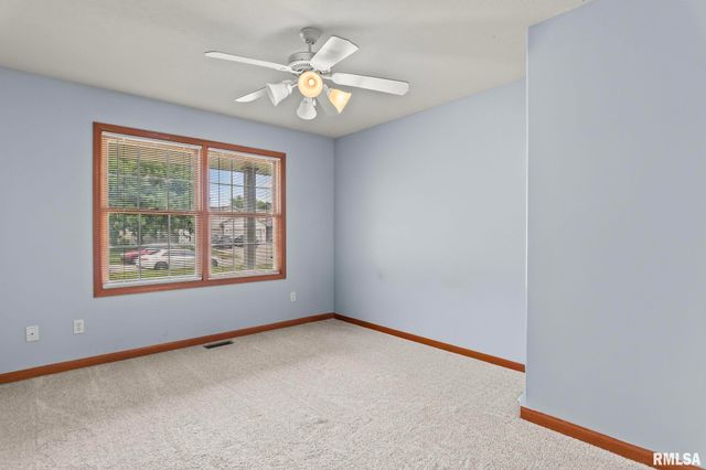 1408 SEQUOIA Drive, Chatham, IL 62629