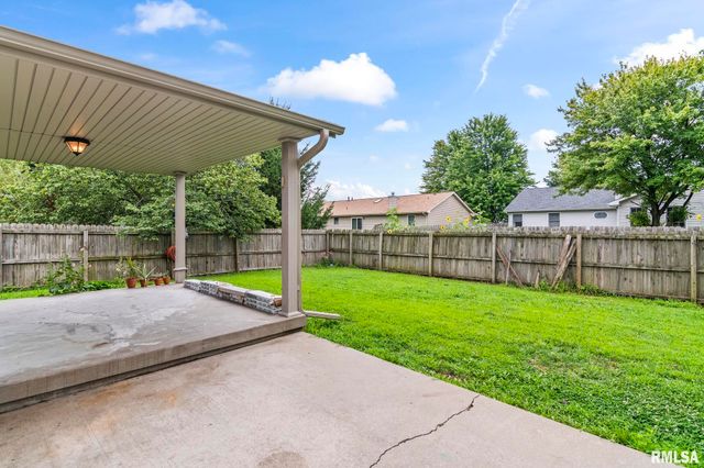 1408 SEQUOIA Drive, Chatham, IL 62629