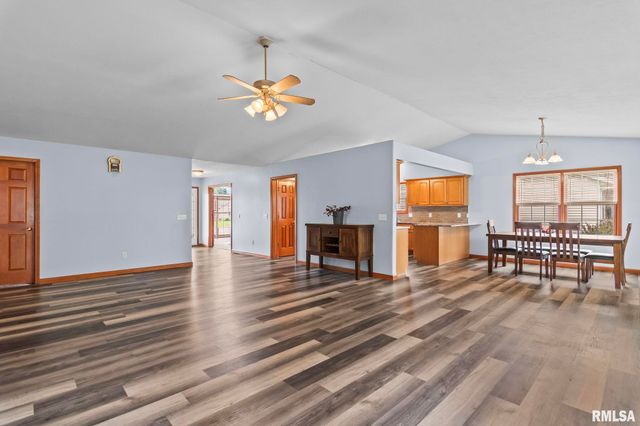 1408 SEQUOIA Drive, Chatham, IL 62629