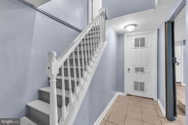 1095 TRENT RD, Camden, NJ 08104