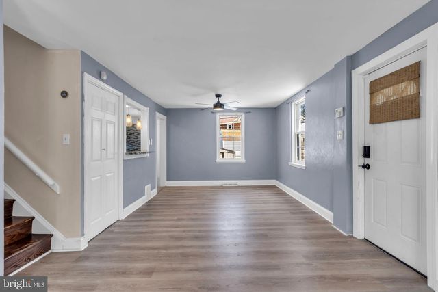 1095 TRENT RD, Camden, NJ 08104
