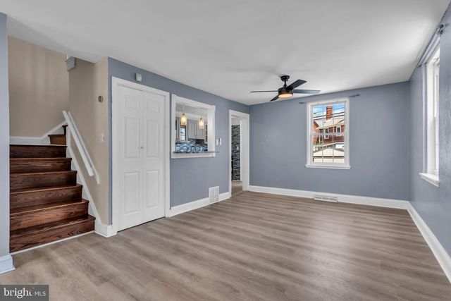 1095 TRENT RD, Camden, NJ 08104