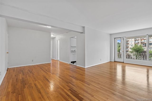 720 Pelham Road 4J, New Rochelle, NY 10805