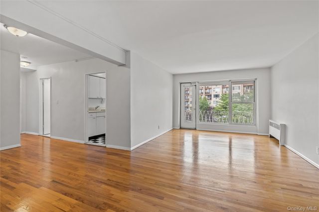 720 Pelham Road 4J, New Rochelle, NY 10805