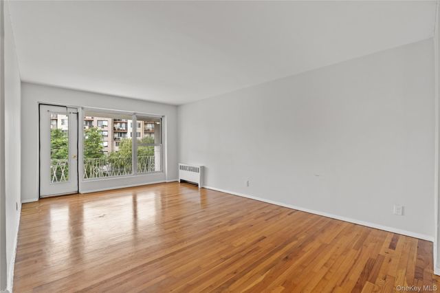 720 Pelham Road 4J, New Rochelle, NY 10805